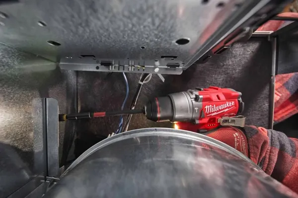 Дриль-шуруповерт акумуляторна безщіткова ударна M12 FPD2-0 крут. мом. 45 Нм MILWAUKEE