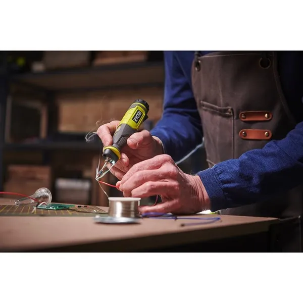 Паяльник аккумуляторный Ryobi USB Lithium RSI4-0 4В 460°С светодиодная подсветка 0.096кг без АКБ и ЗУ отзывы