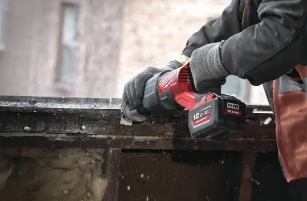 Купить Пила шабельна акумуляторна MILWAUKEE, M18 FSX-0C (кейс)