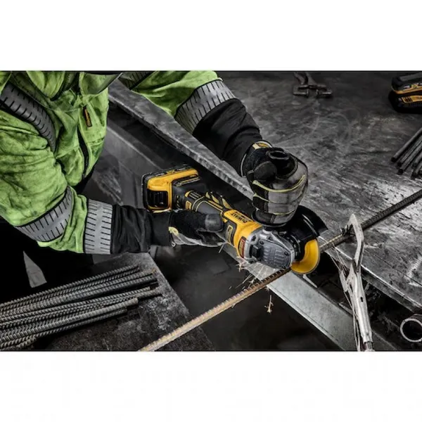 Купить Аккумуляторная угловая шлифмашина с регулировкой скорости DeWALT DCG410VSB XR 20V MAX со скидкой