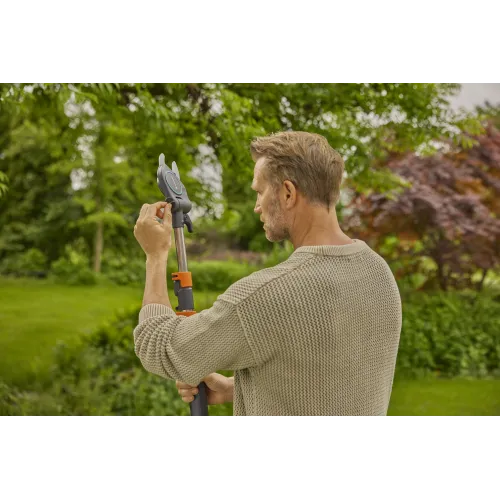Купить Высоторез телескопический для зеленых веток GARDENA StarCut Pro L 32 мм со скидкой