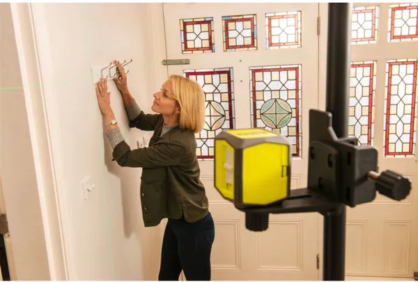 Заказать Нивелир лазерный Ryobi RBCLLG1 до 15м перекрестный зеленый луч 0.4кг с доставкой