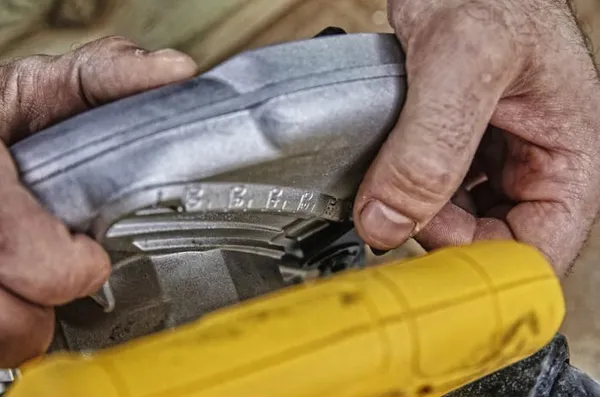 Пила дисковая DeWalt 1350Вт 184мм 5500об·мин 3.66кг купить в Украине