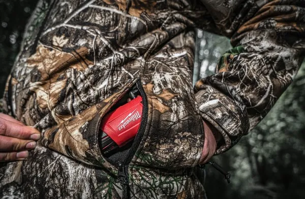 Куртка з підігрівом MILWAUKEE, M12 HJCAMO6-201(XL), камуфляжна (розмір XL) (+зар.пр., 1 акум.Х 2Аг) заказать