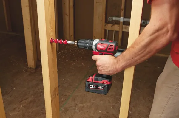 Дриль-шурупокрут з ударом акумуляторний MILWAUKEE, M18 BPD-0 з доставкою